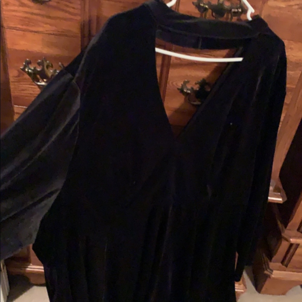 Black velvet choker dress size 6